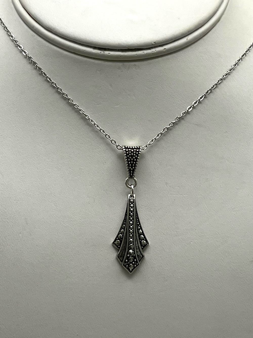 Vintage Art Deco Silver Tone Marcasite Crystal Drop Pendant Necklace1920s Style